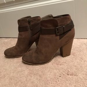 Good condition short boots